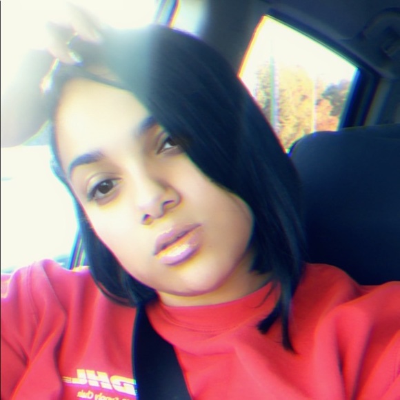 Meet your Posher, Deshawn - Picture 2 of 2